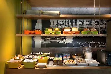 Ibis Budget Ambassador Dongdaemun 2*
