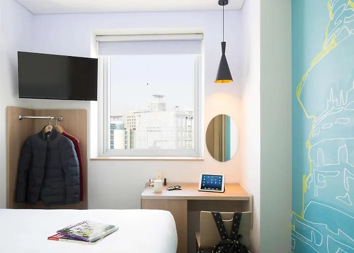 Ibis Budget Ambassador Dongdaemun 2*
